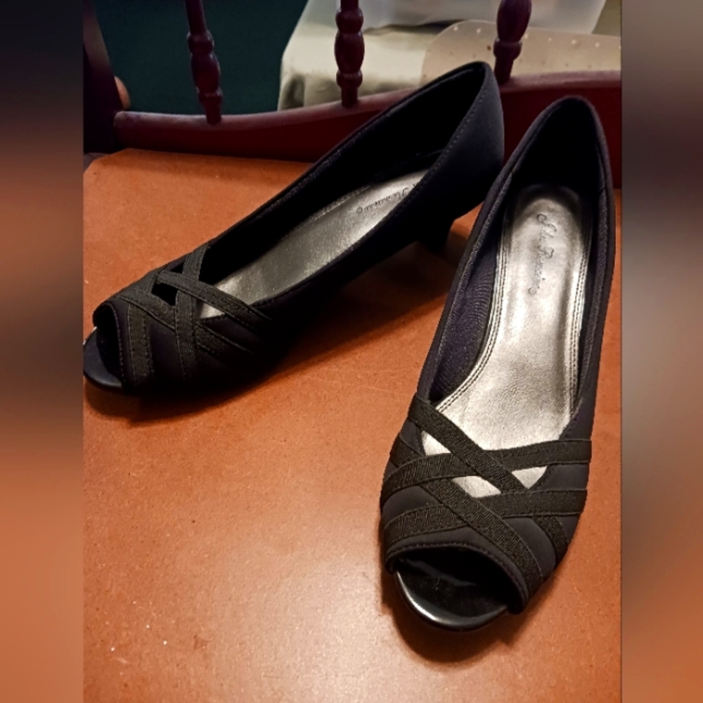 JOHN ROMAINE ONE INCH CRISS CROSS PEEP TOE HEEL